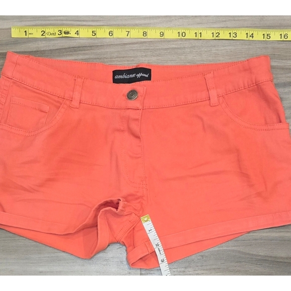 Ambiance Apparel Shorts Size Large - Picture 2 of 7